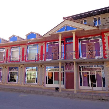 Bed and Breakfast Tubram S Ailəvi Qonaq Evi à Şǝki Extérieur photo
