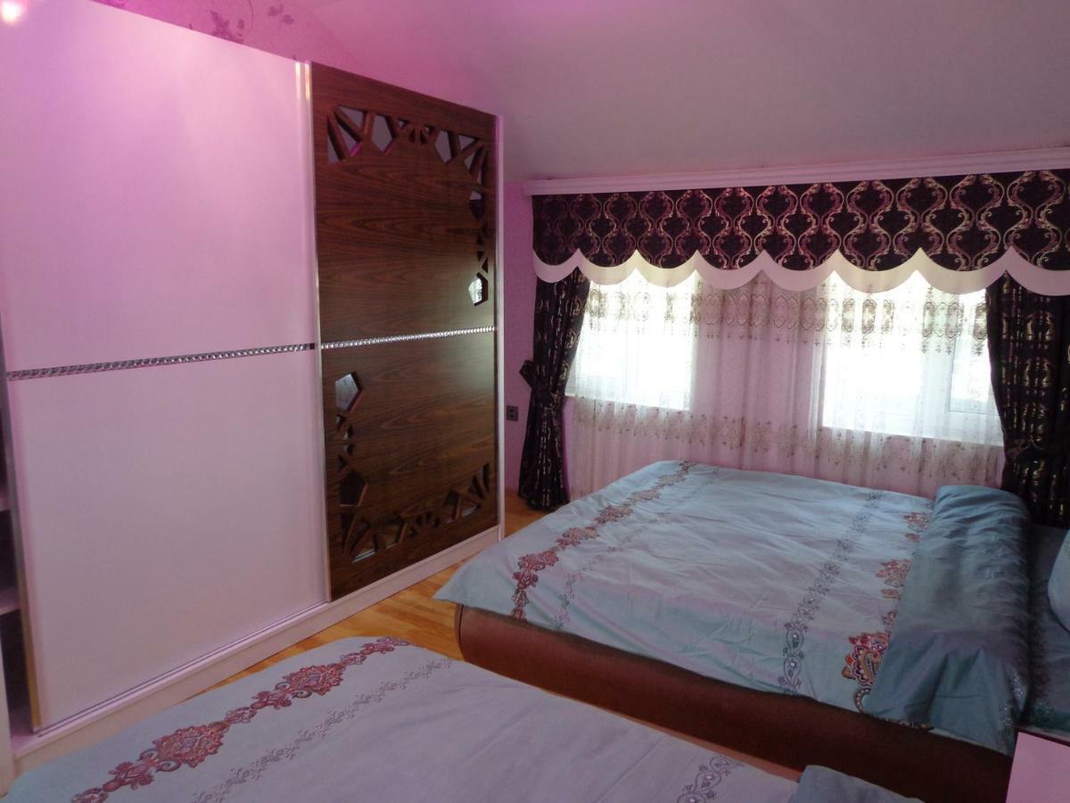 Bed and Breakfast Tubram S Ailəvi Qonaq Evi à Şǝki Extérieur photo
