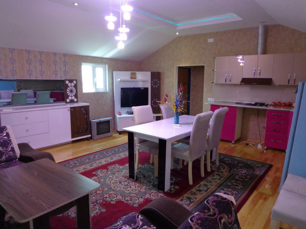 Bed and Breakfast Tubram S Ailəvi Qonaq Evi à Şǝki Extérieur photo
